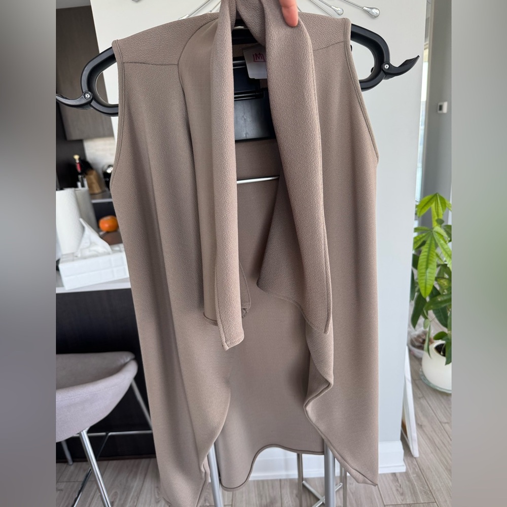 Seven Sisters Taupe Drape Vest - Picture 5 of 11